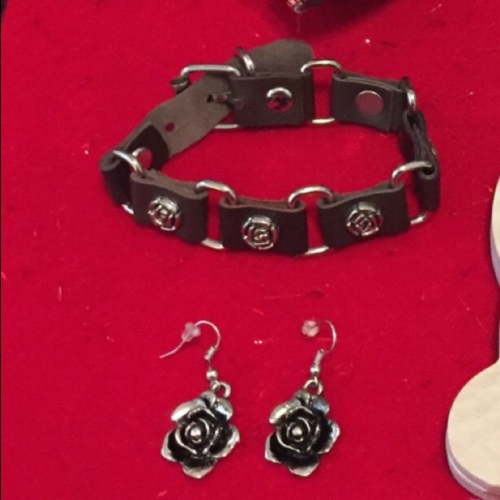 Leather Rose Bracelet w/buckle fastner & Earrings
